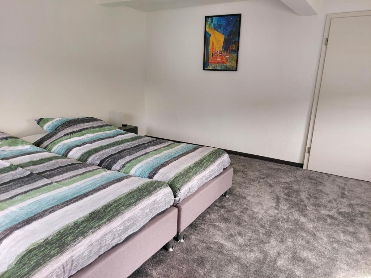 Familyhome Lopora Medebach Eksteriør billede